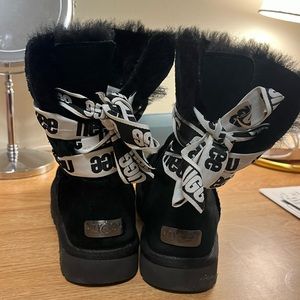 ✨LIMITED EDITION BLACK UGGS✨